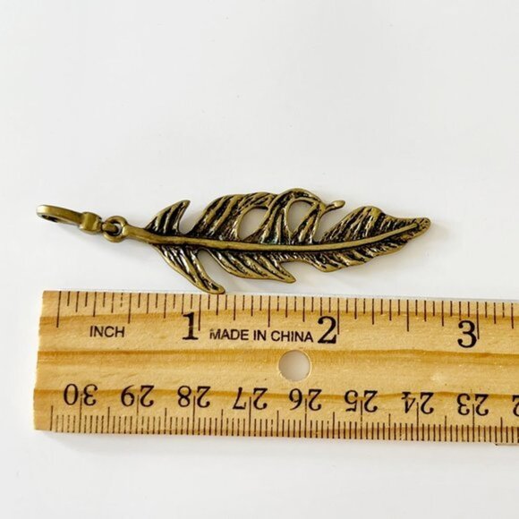 4/$25 Antique Gold Feather Charm - Picture 3 of 3